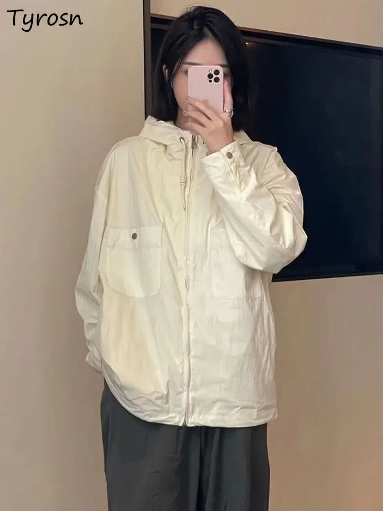 

Куртки женские, минималистичный, свободный дизайн, с капюшоном, солнцезащитные, спортивная, в корейском стиле, уличная одежда, унисекс, с карманами, повседневная мода в стиле ретро