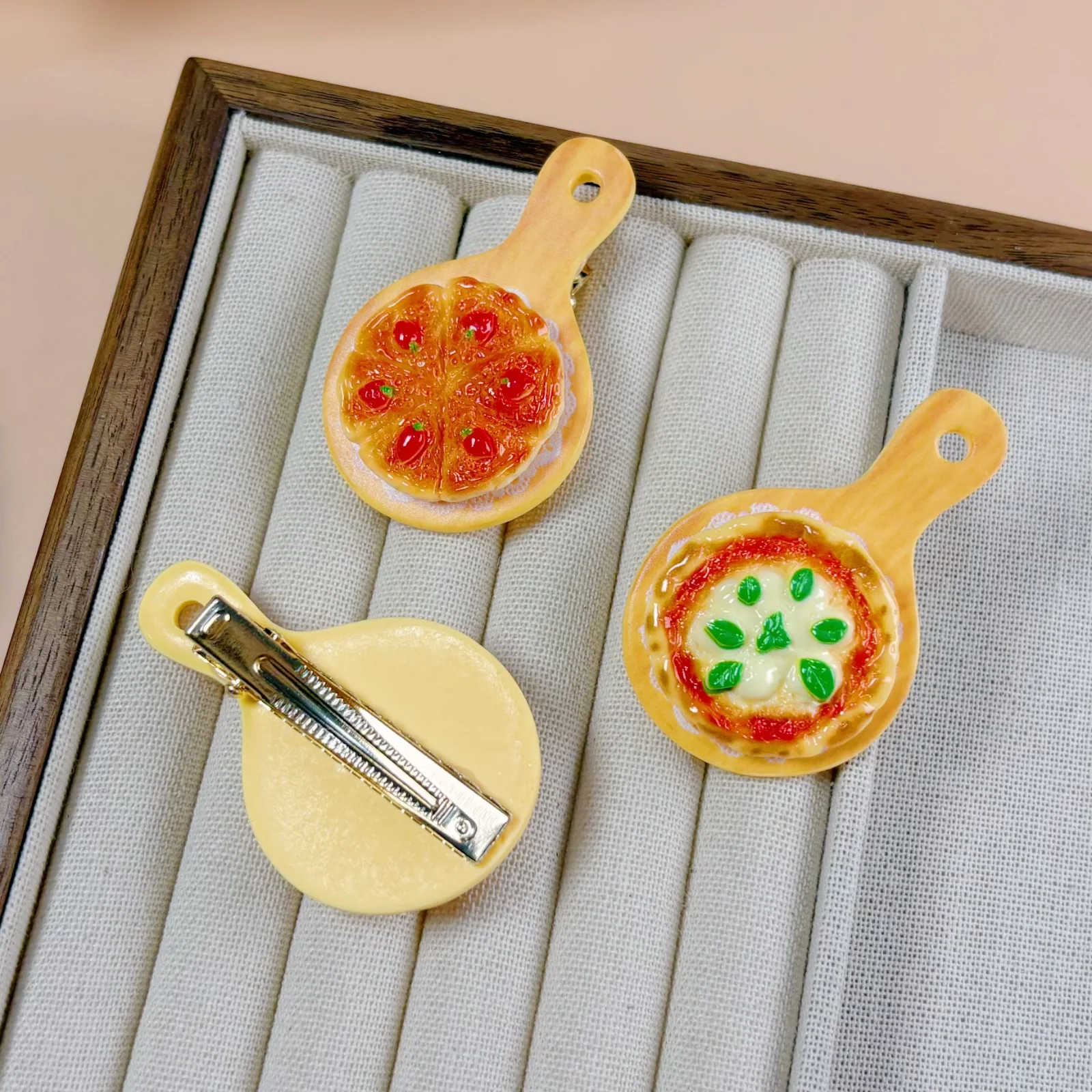 1PC Pizza Shaped Hair Clip for Girls Sweet Food-Themed Duck Mouth Design Creative Fun And Exquisite Hairpin Accessory