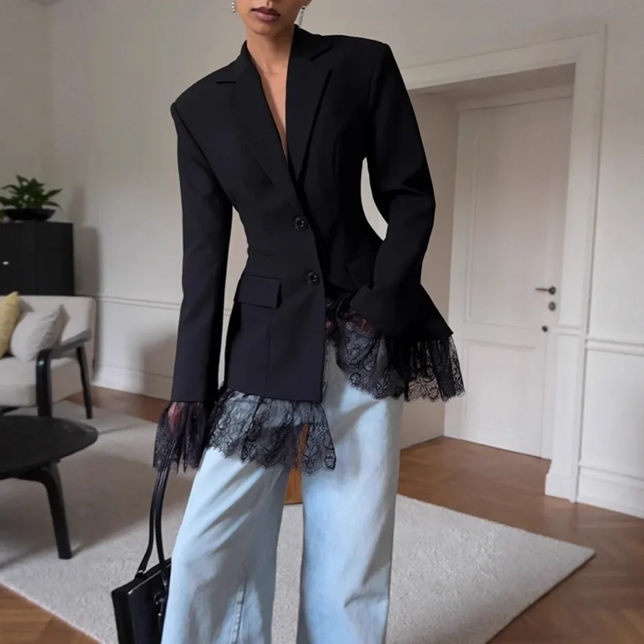 سترة بدلة سوداء صغيرة 2025 خريف وشتاء تصميم جديد تحسس الدانتيل الربط المرأة بأكمام طويلة #1