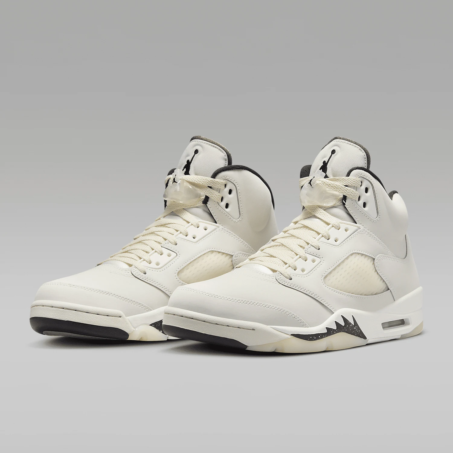 

Nike genuine JORDAN men's high top cushioned and wear-resistant basketball sports shoes FN7405-100