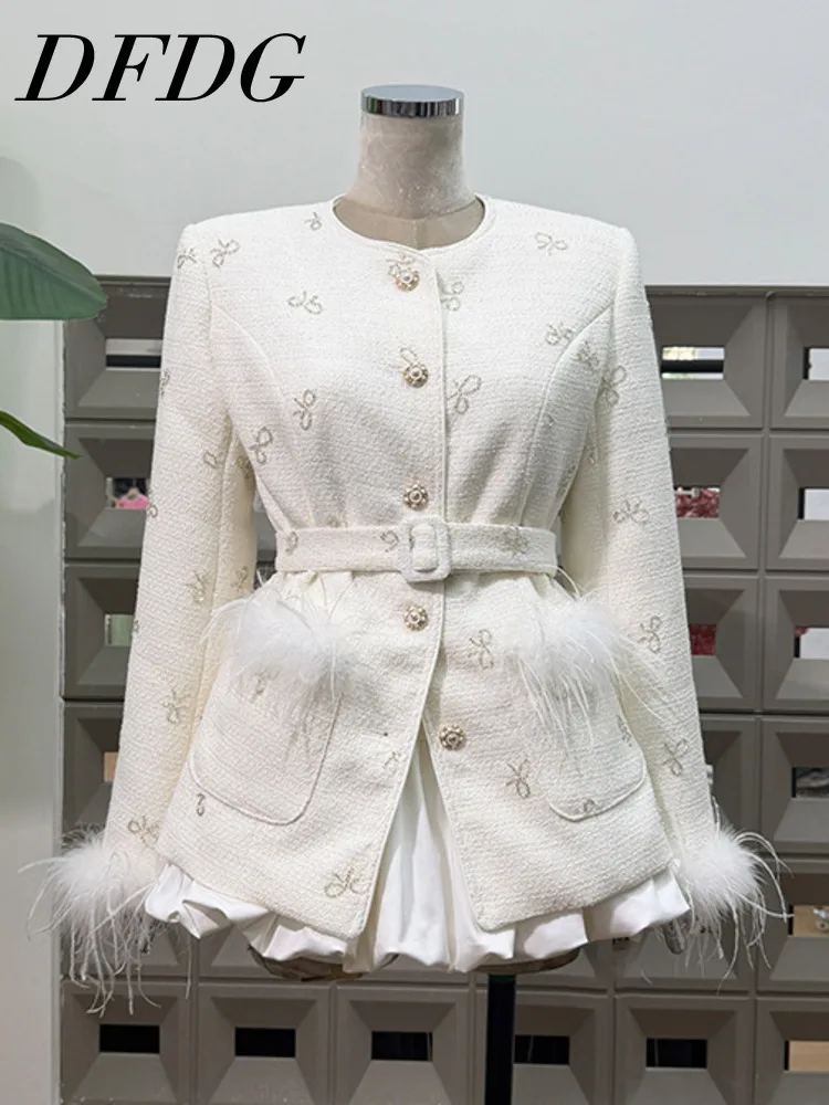 

DFDG 2025 Spring Autumn Women's Designer Wool Coat Feather Trim Belted Long Sleeve Button Front Round Neck Simple Fashion Coat