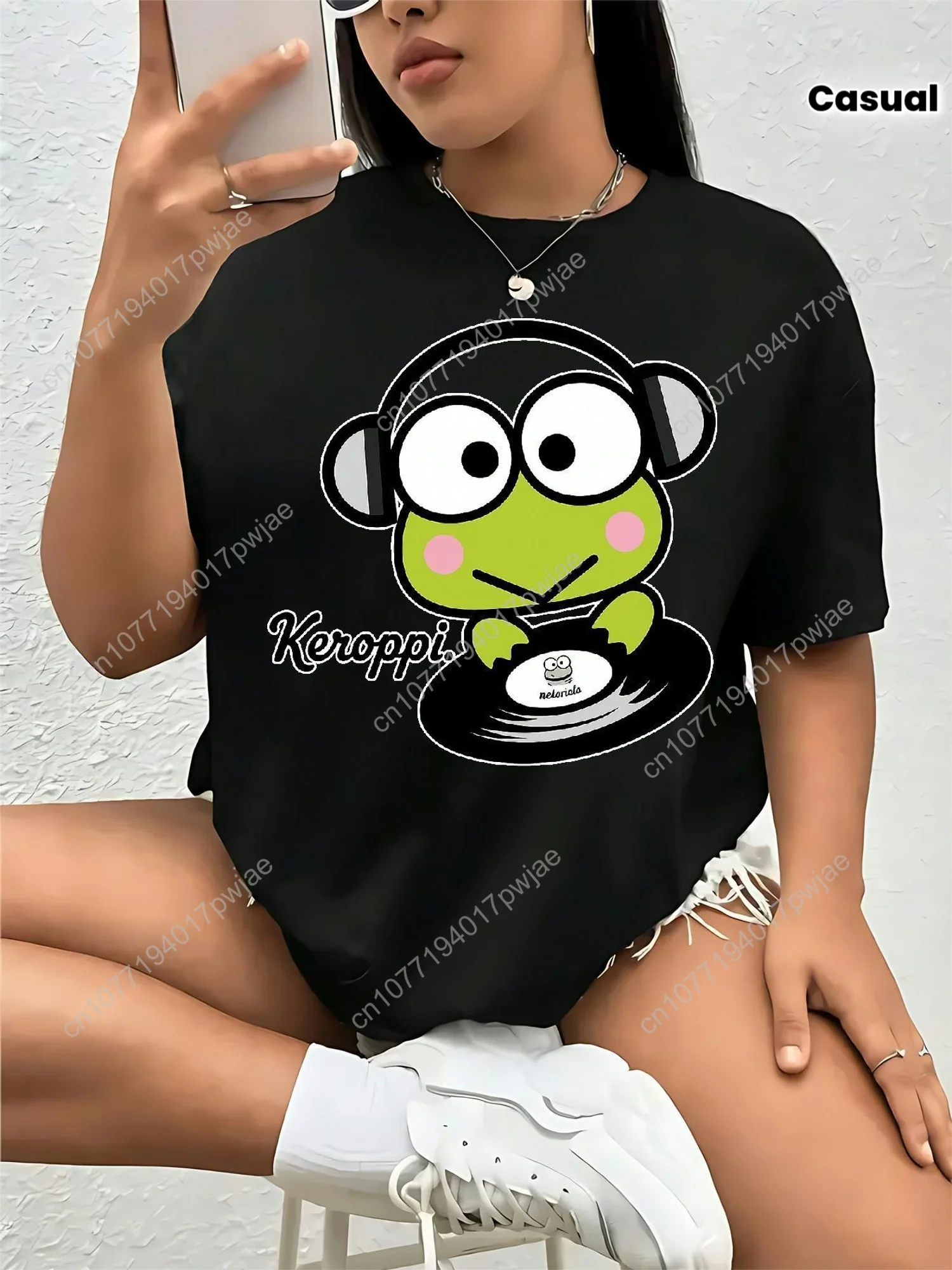 

Sanrio Keroppi DJ T-Shirt - Black Short-Sleeve Crew Neck with Keroppi & Turntable Anime Print, Micro-Elastic Fabric for Stretchy