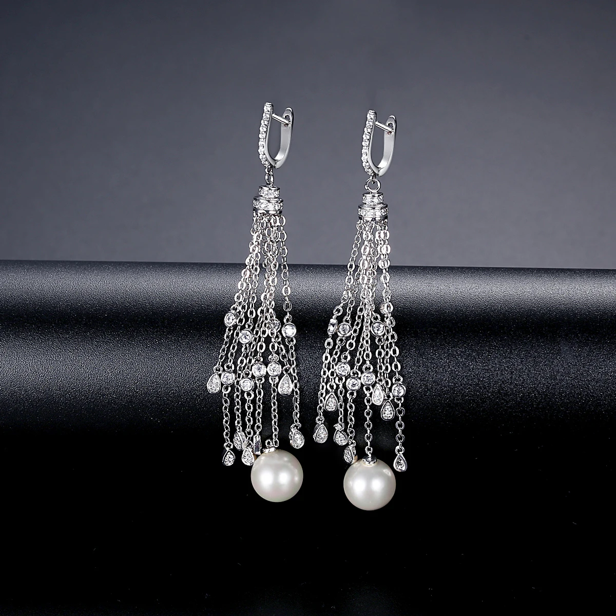 LUOTEEMI Korean Fashion Waterdrop Tassel CZ Pendant Chandelier Dangle Earring For Women Luxury Bridal Imitation Pearl Jewelry