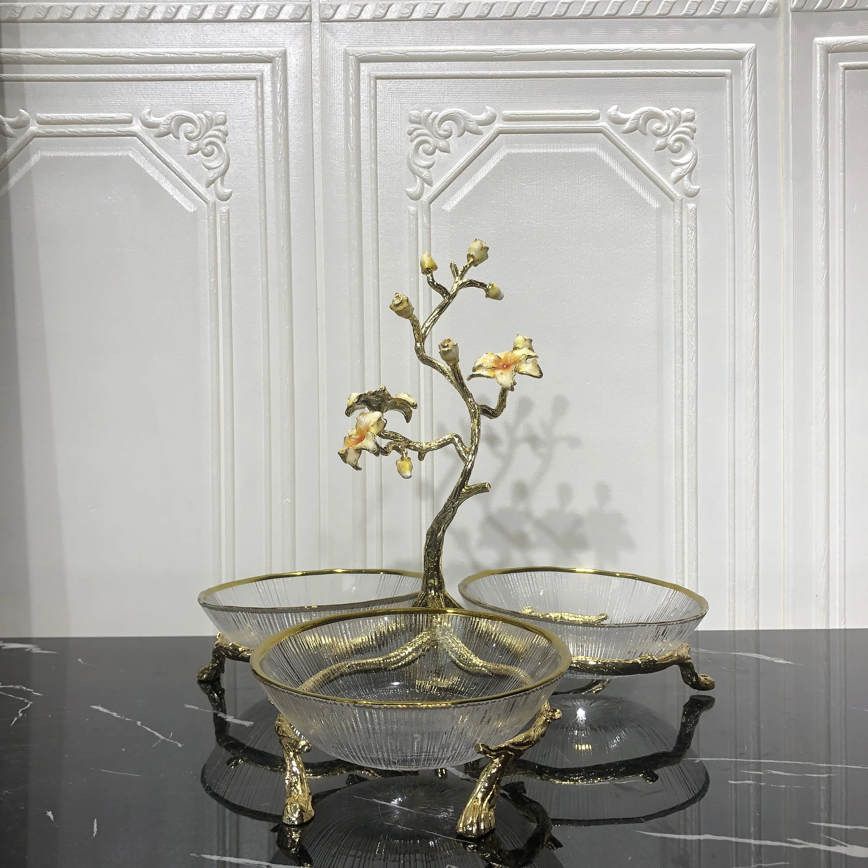 High Quality Enamel Color Zinc Alloy Fruit Plate Dining Tea Table Luxury Ornament Snack Plate