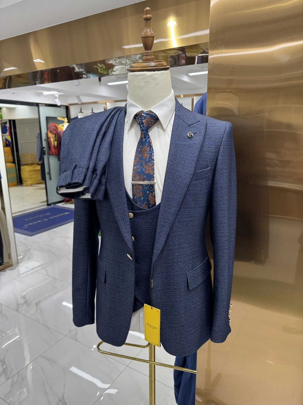 Handsome Jacket Vest Pants 3-pieces Successful Man Suit Formal Banquet Single Breasted Groom Wear Classy Dancing Set In Stock