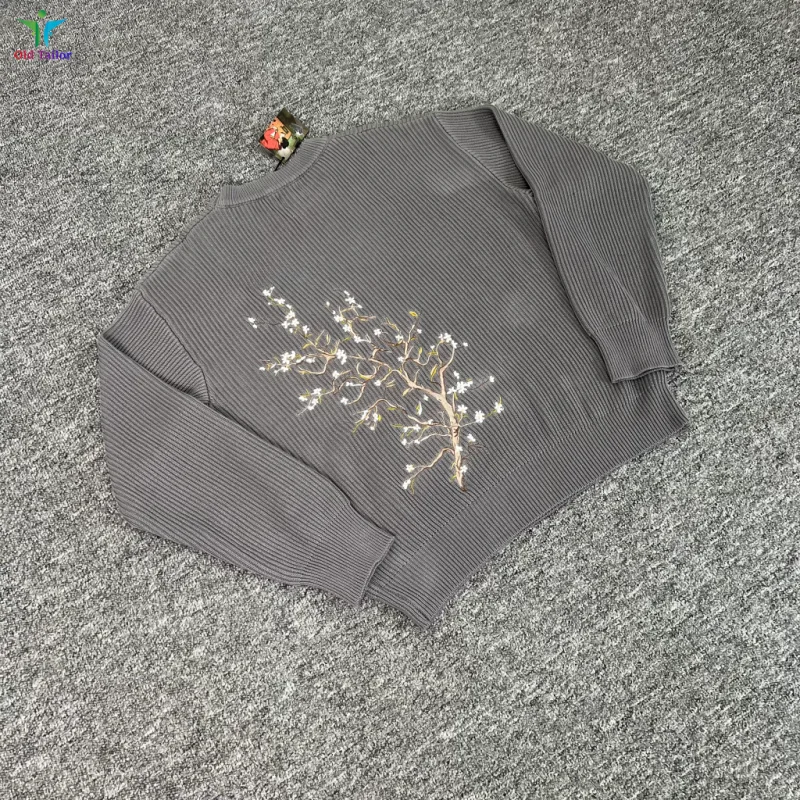 

Derschutze Latest Autumn/Winter Floral Embroidered Sweater Grey Fashion High Street Men's & Women's Premium Sweater