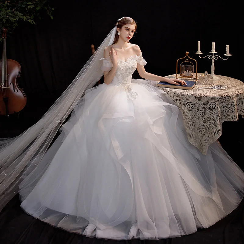 맞춤형 새 레이스 자수 공주풍 볼 가운 반팔 튤 웨딩드레스 스위트하트 우아한 베스티도 데 노이바 신부 드레스