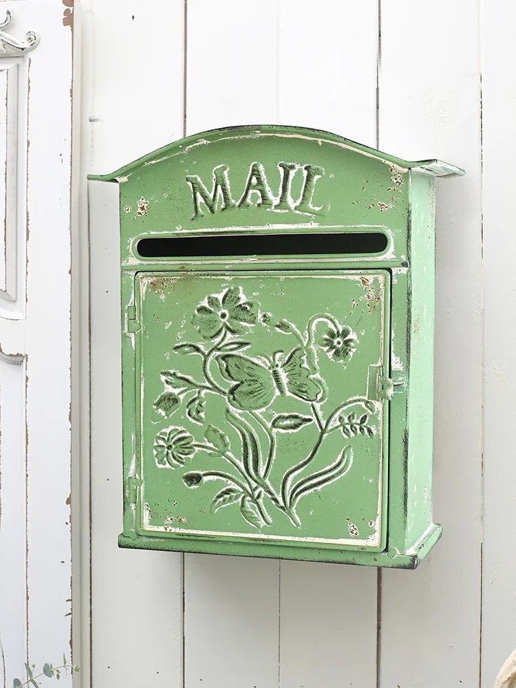 Sendeyuan green three-dimensional relief mailbox retro and old suggestion box garden groceries pendant home milk storage