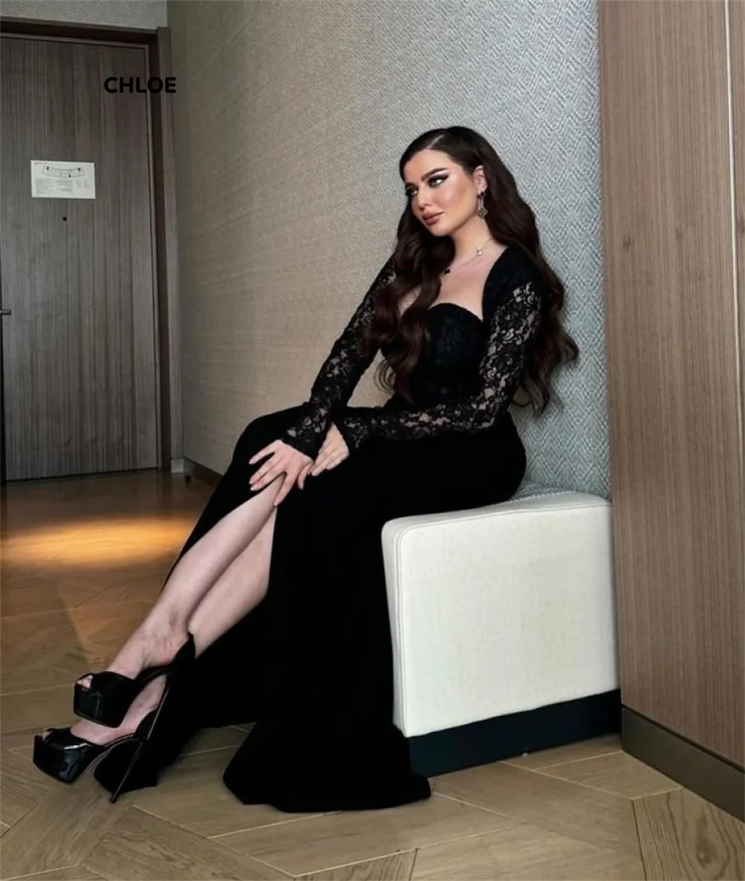 カスタムメイドのエレガントな女性のドレス結婚式のパーティードレス特別な日のためのスクエアリーダーマーメイド長袖ウエディングドレス