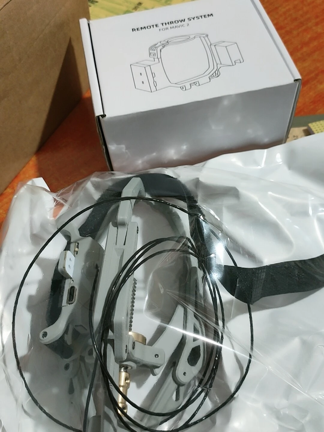 Système de largage aérien universel professionnel pour drones et griffe mécanique - Largageur de charge rapide à commande légère