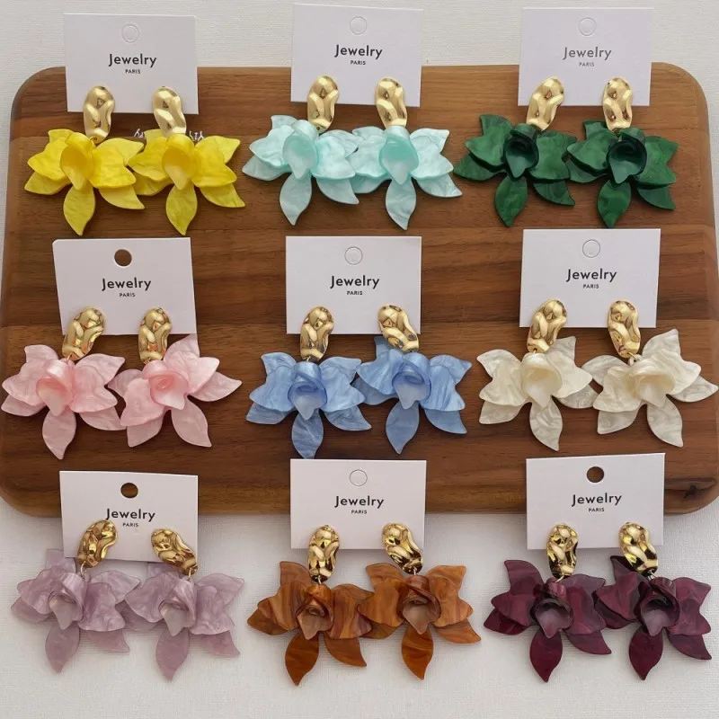 Unique Gardenia Design Elegant Flower Earrings Exaggerate Acrylic Flower Drop Earring Fashion Jewelry Wholesale Custom Packaging view 4