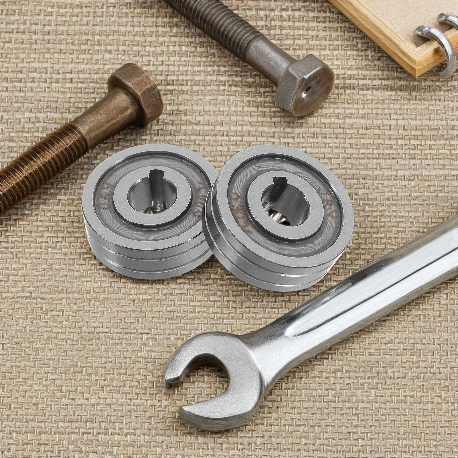 

2Pcs Welding Machine Guide Wheels V Groove Knurled Surface Heavy Duty 5Kg Load Capacity for Gasless Wire Feed Rollers