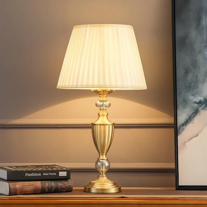 

Designer Golden Luxury Metal Crystal LED Desk Table Lamp Hotel Restaurant Decoration