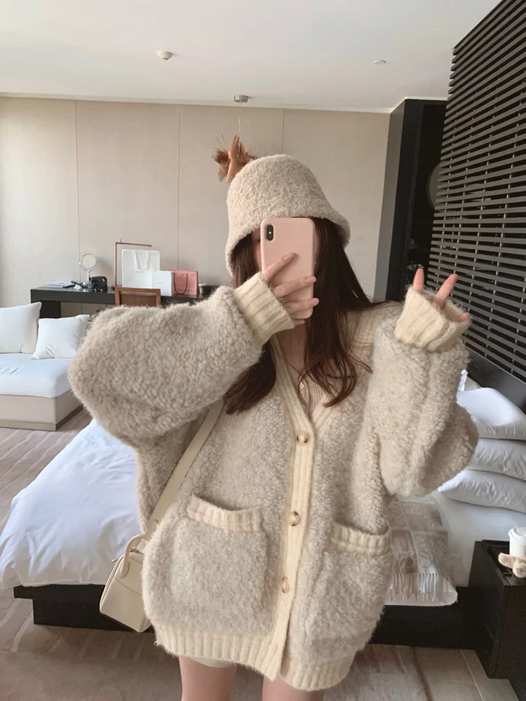 

Lamb Wool Jacket Woman Velvet Floral Notched Blend Rainproof Training Crew Neck Mock Two Pieces Soft Shell Contrast Waistband GF