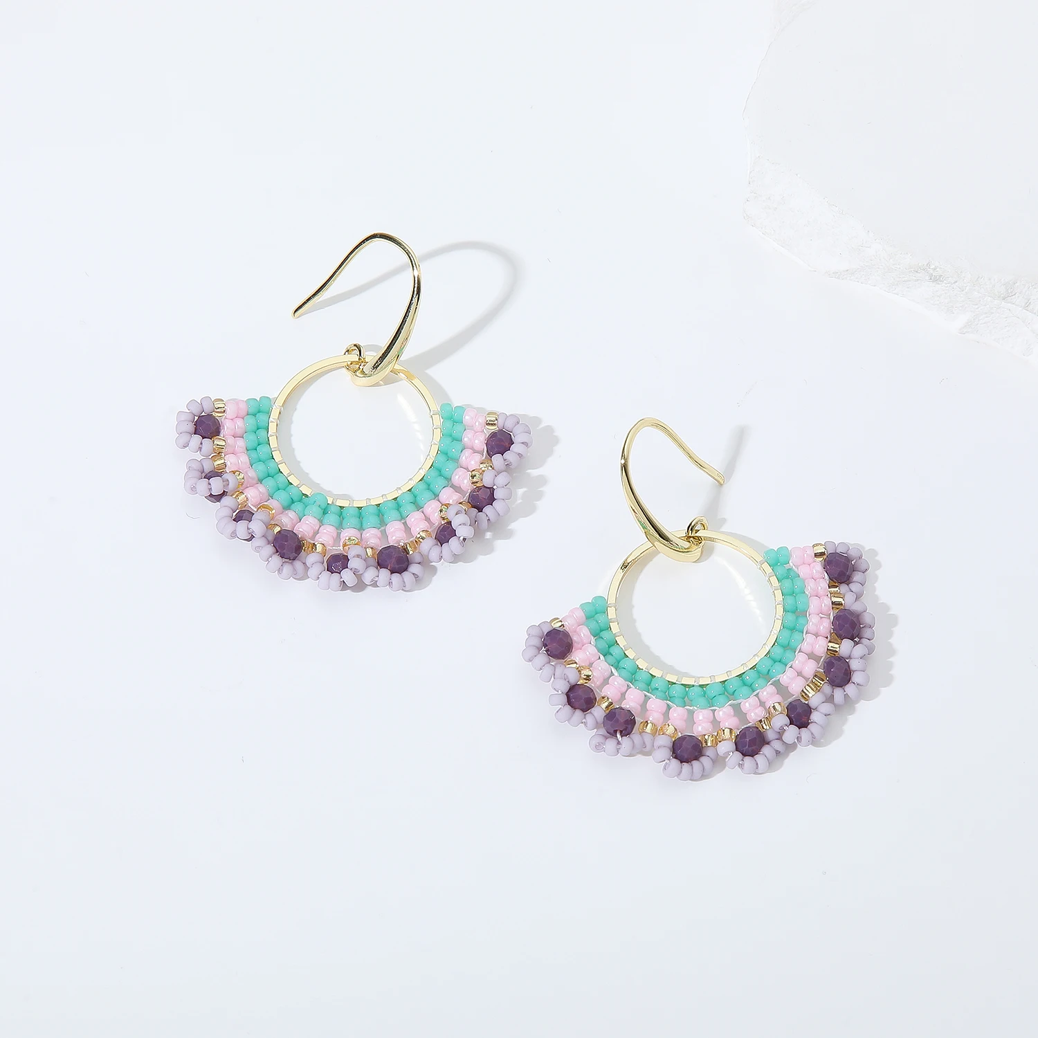 

Bohemia Rice bead earrings Circle Alloy Female Versatile Hand-woven Personality Crystal Gradient color Original Beaded earrings