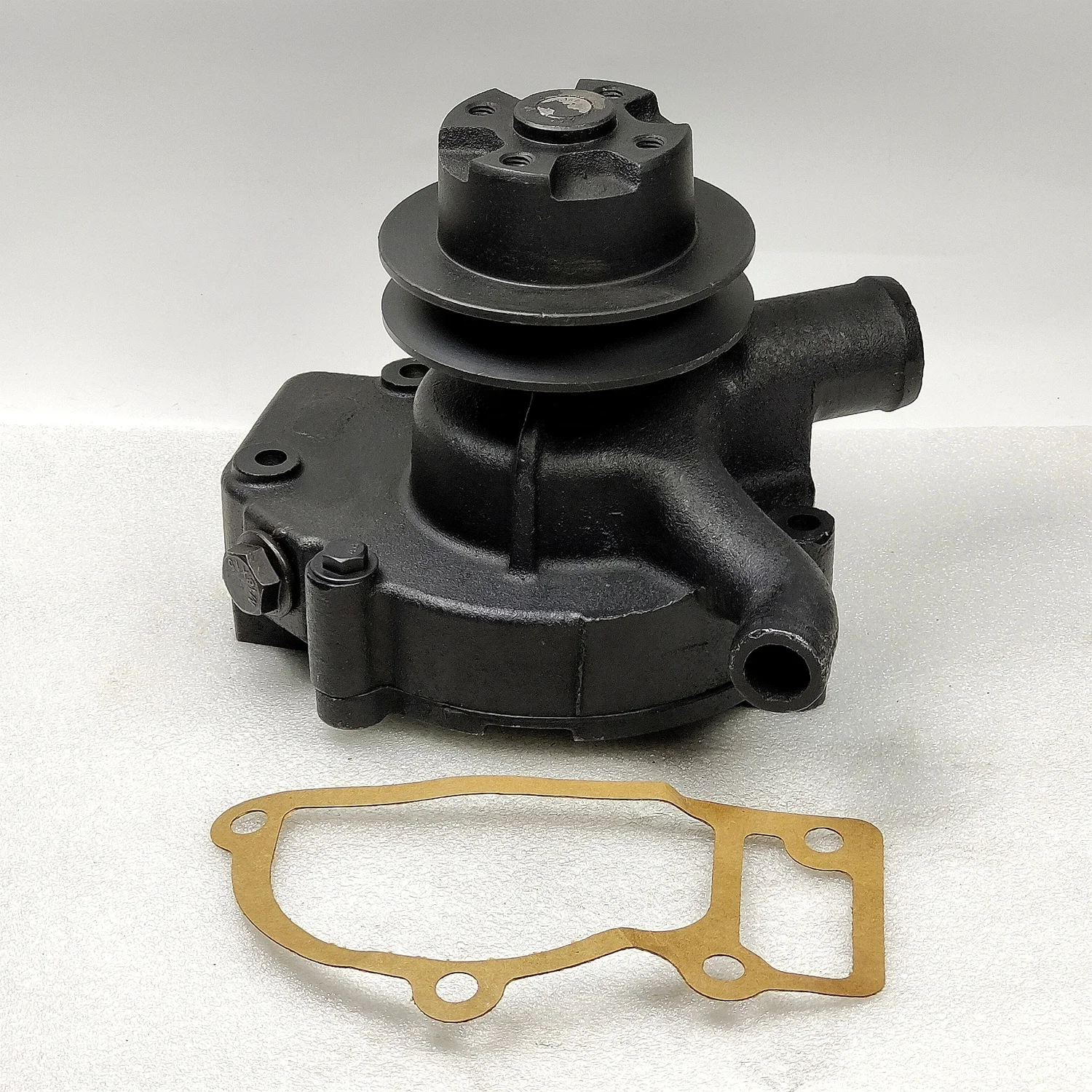 4-Cylinder Water Cool Diesel Engine Parts Water Pump 20367 495 K4100