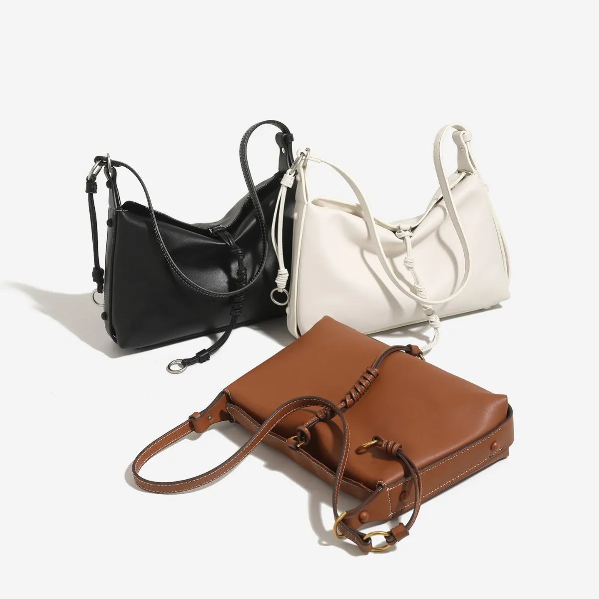 

Women's Vintage Luxury Diaper Bag Minimalist Designer Leather Tote For High-End Commuter And Elegant Trendy Fashion Shopper