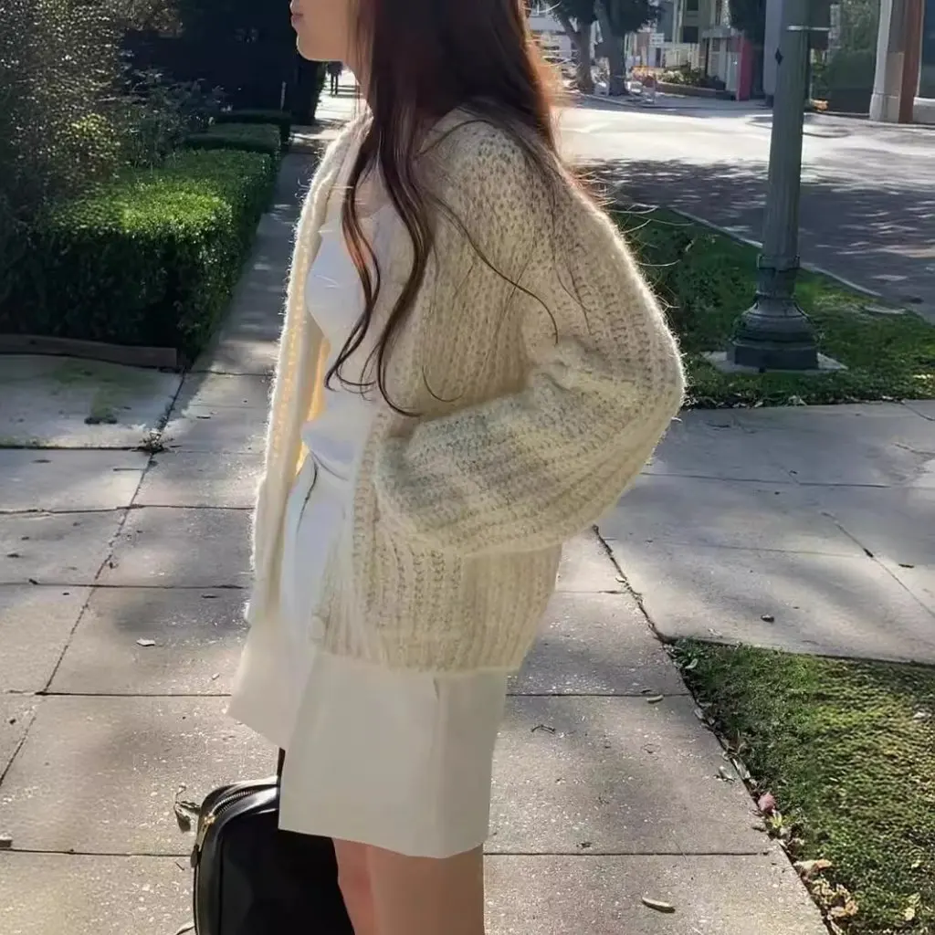 

Korean Dongdaemun Women's Casual Cardigan Top Spring Ri*e Wool Knitted Cut out Design Fashionable Outerwear