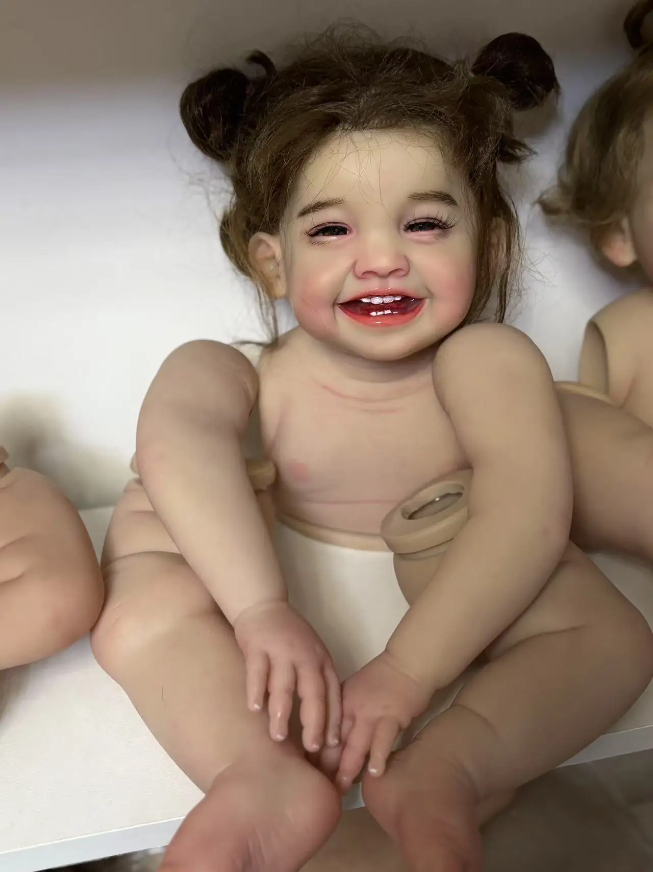 

Ограниченная поставка DLS, 28 дюймов, окрашенный набор Reborn Baby Mila с ручными корнями для волос, часть «сделай сам», с тканевым корпусом и разъемами