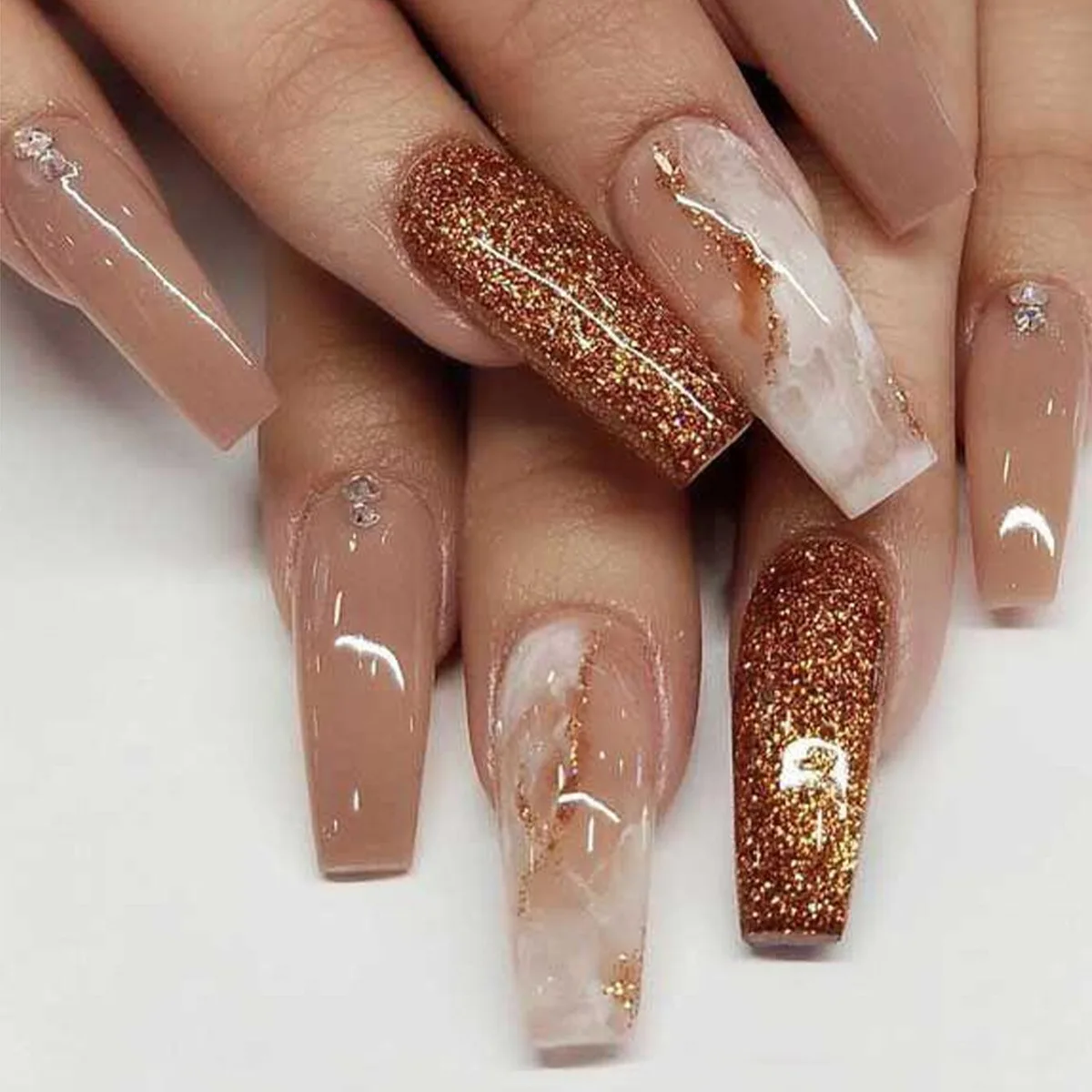 24Pcs Glitter Fake Nail Art with Diamond Design Long Ballet False Nails Tips Retro Wearable Flash Marble Press on Nails