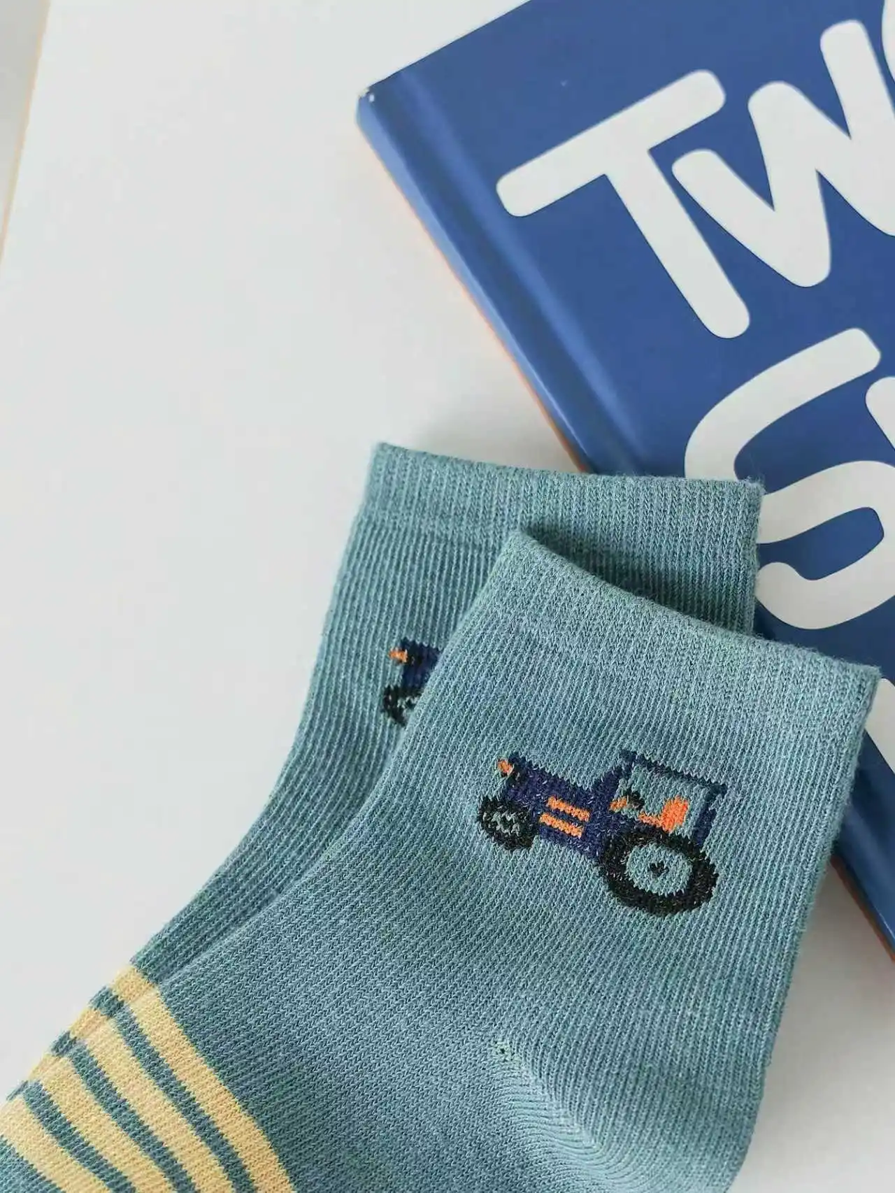5 pairs of children's socks for ages 1 to 12, baby autumn socks with car patterns, cotton socks for boys, and autumn and winter