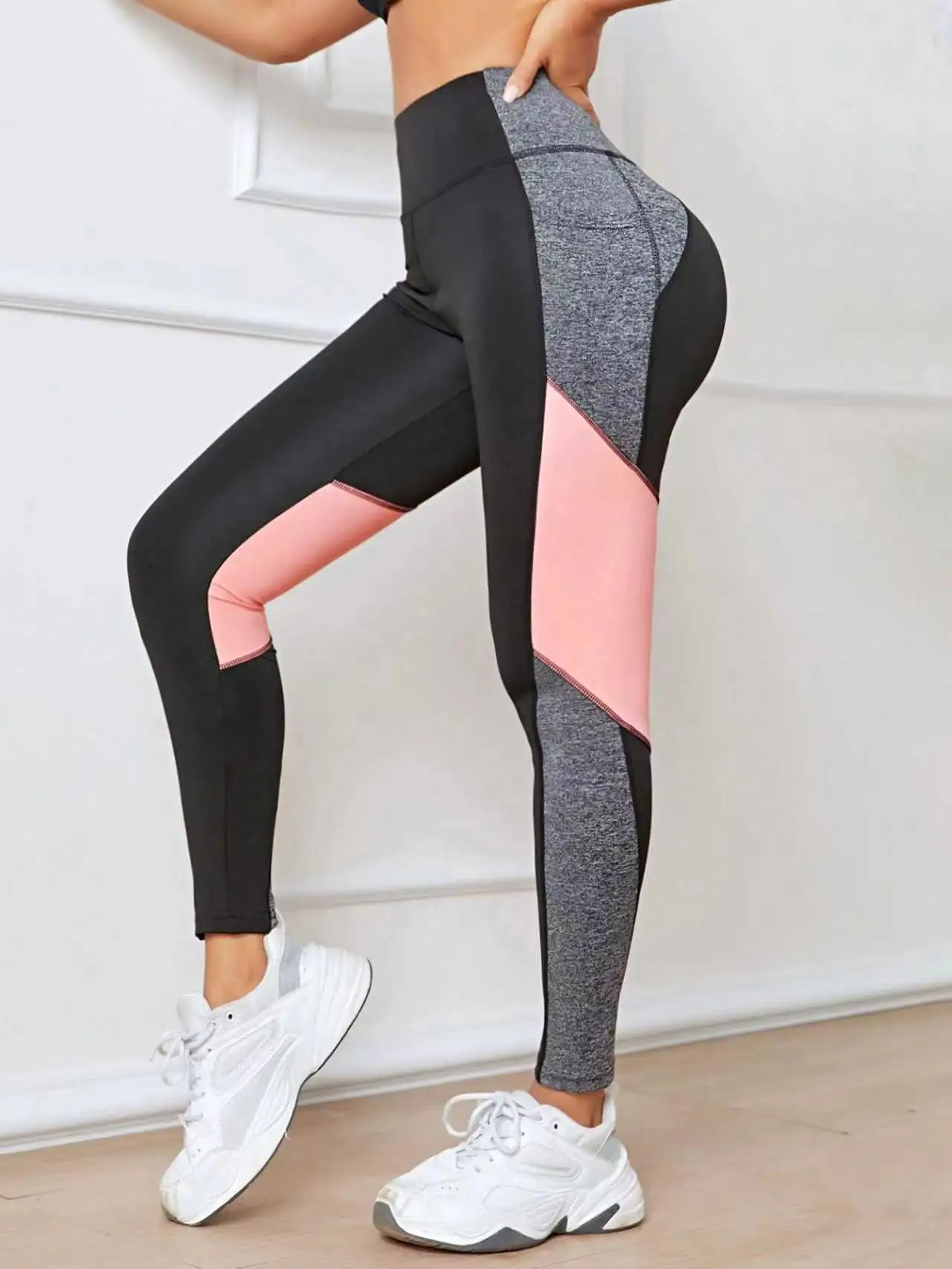 Women's Fitness Yoga Pants, Color Block Design, with Pockets, Suitable for Multiple Occasions