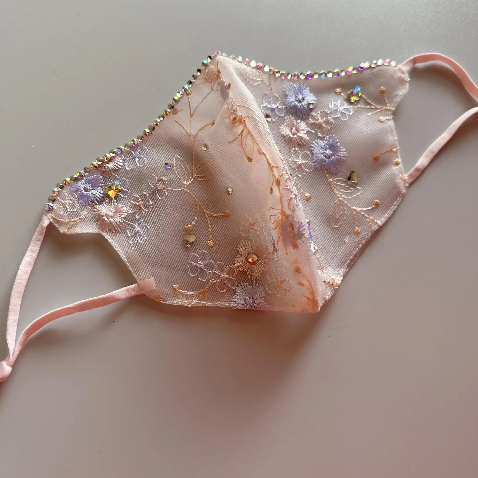 

Cz sun-protective washable mask - ethnic style, fashionable, exquisite mesh embroidery with glittering tile accents
