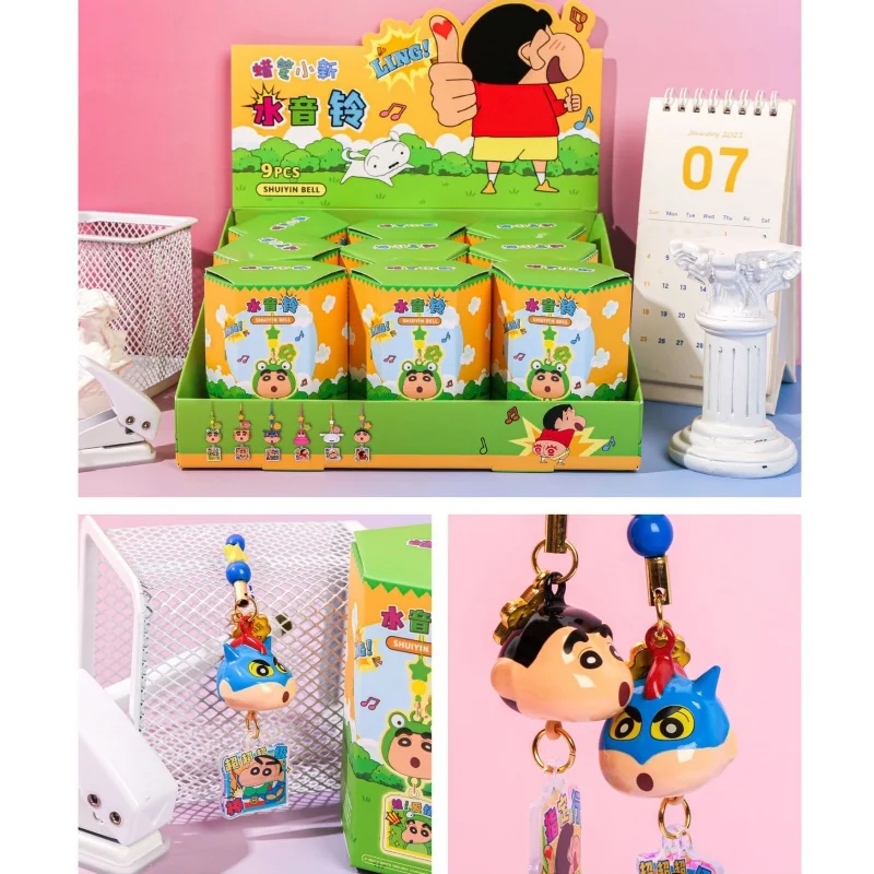 Crayon Shin-Chan Suono d'acqua Piccola campana cieca Scatola per cellulare Decorazione a catena Corda Regalo Zaino per cartoni animati Ciondolo a campana piccola