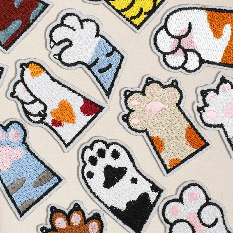 Cute Animal Cat Paw Embroidery Dog Paw Iron on Patches Children\'s clothing Embroidery DIY Thermoadhesive Patches for Children