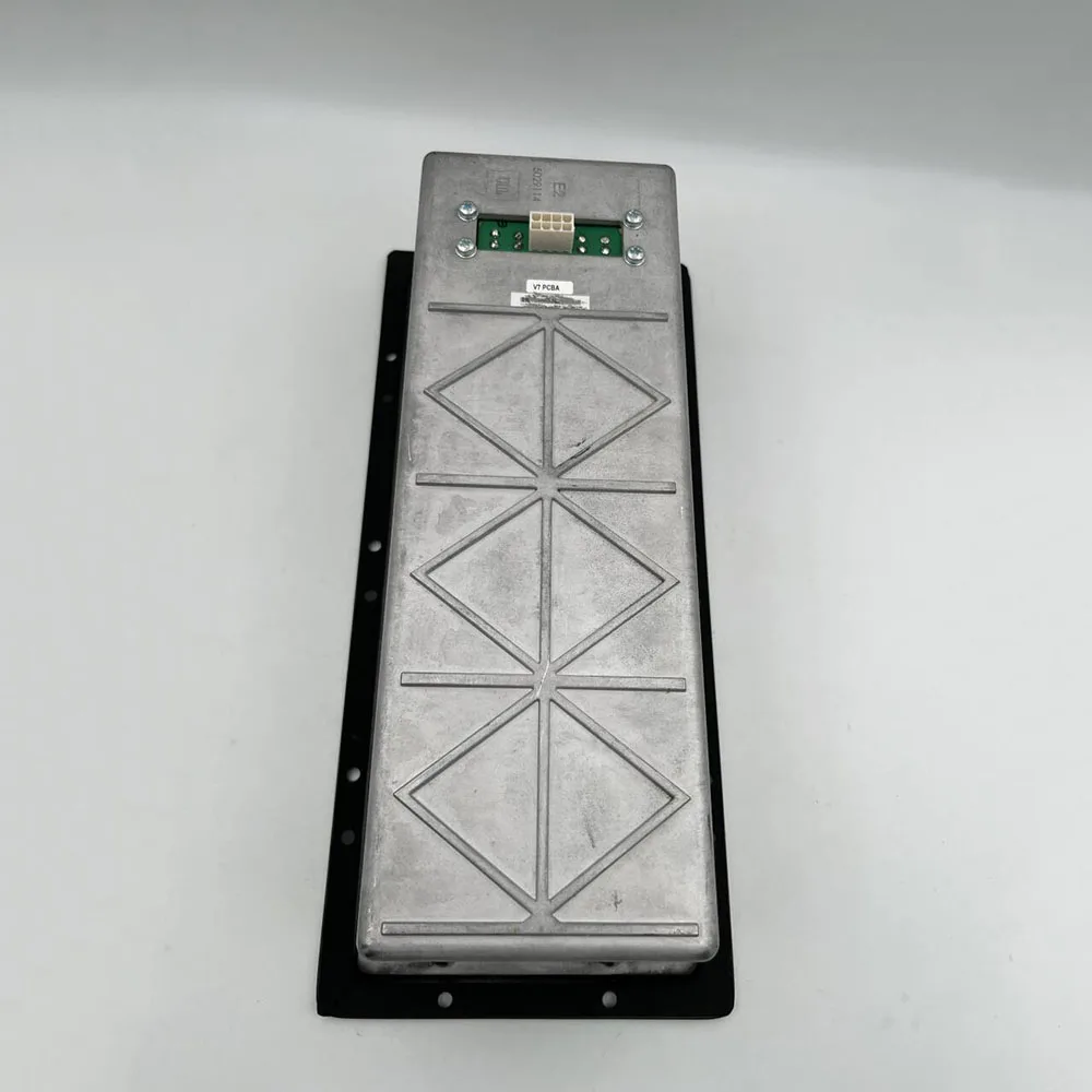 

Модуль активного усилителя мощности PRX715XLF для акустических систем PRX 715XLF