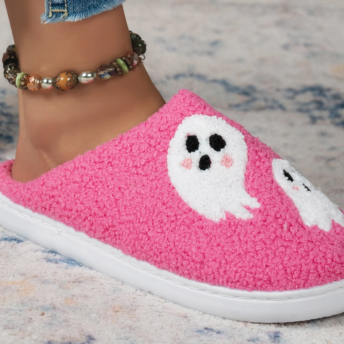 Niedliche rosa Geister-Halloween-Hausschuhe für Damen, weiche, flauschige, warme, rutschfeste Innen-Hausschuhe zum Überziehen für Paare – Detail 6