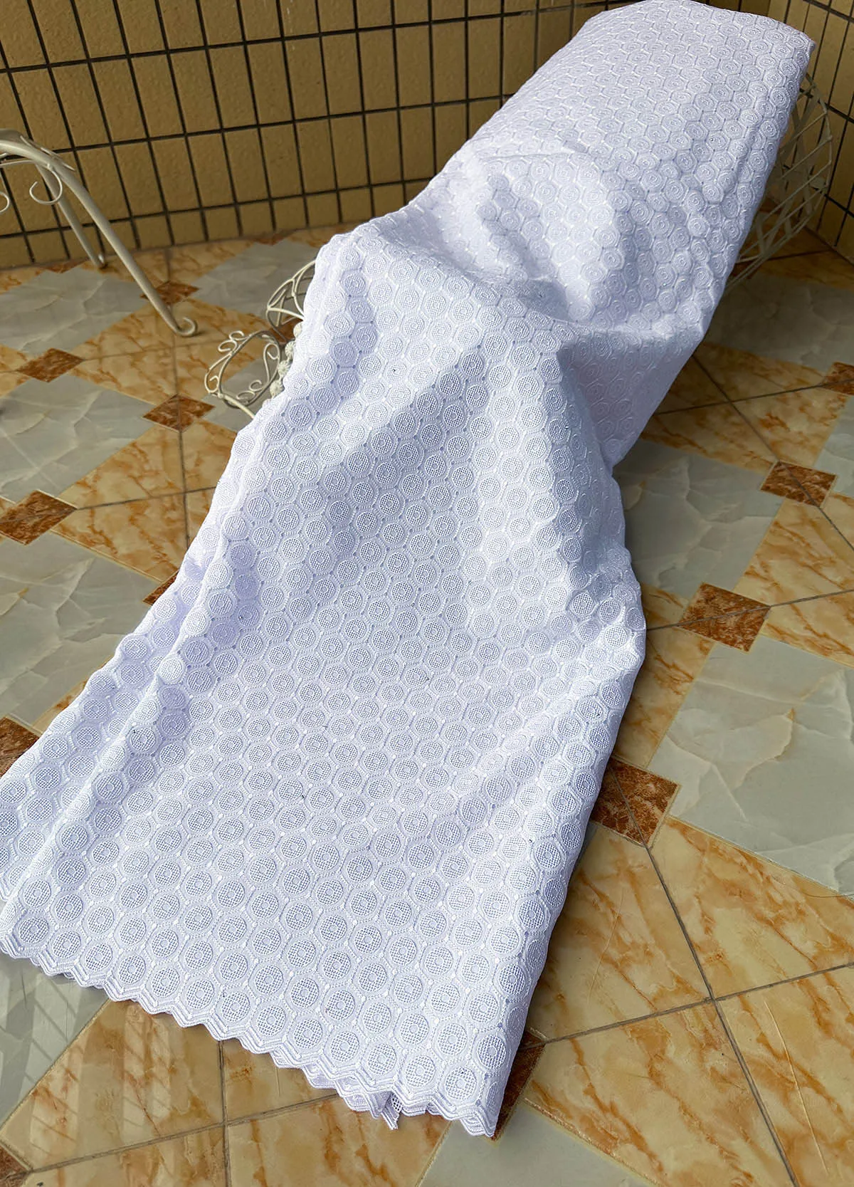 

Men's Cotton Lace Original Austria Cotton African Embroidery Fabric Best Quality Nigeria Voile Cloth Garment Occasional Wear