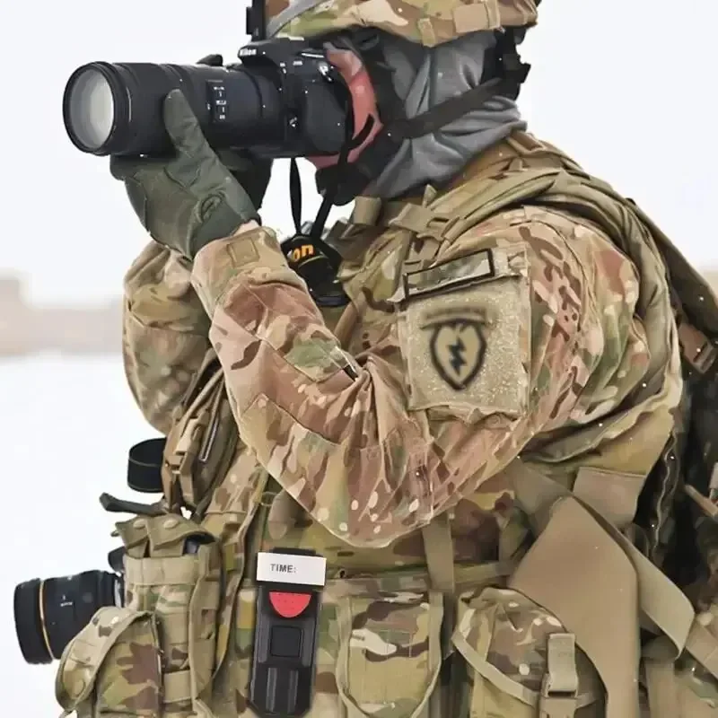 Tactical EDC Tourniquet Holder Box Outdoor Storage Box Quick Pull LFAK MOLLE Combat First Aid Accessory Boxs Equipment Supplies