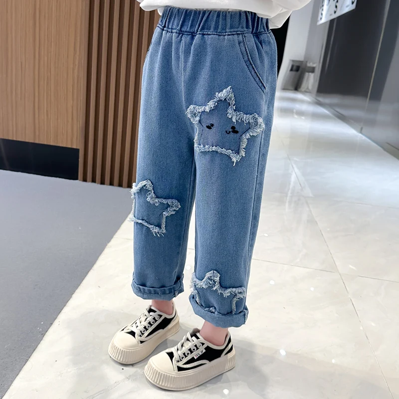 Girls pants spring and autumn Korean children's wear 2023 autumn fashionable jeans autumn pants hole five-pointed star jeans.