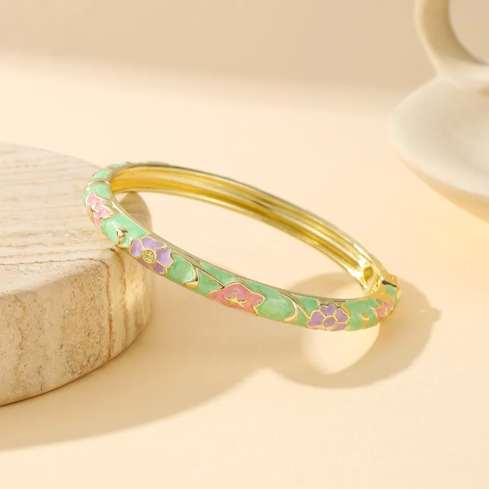 Elegant Zinc Alloy Enamel Bracelet Retro Exquisite Oil Drop Bracelet National Style Closed End Design Floral Bracelet Women