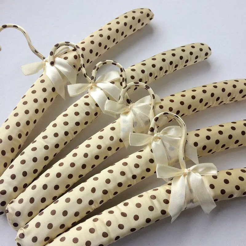 

38cm Non Slip Padded Fabric Covered Hanger Traceless Cloth Coat Hanger Sponge Silk Clothes Hanger for Wardrobe Home Closet Use
