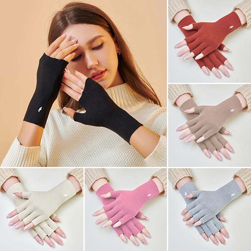 

1 Pair Coldproof Warm Solid Color Touch Screen Outdoor Velvet Half Finger Gloves Warm Soft Stretchy Simple