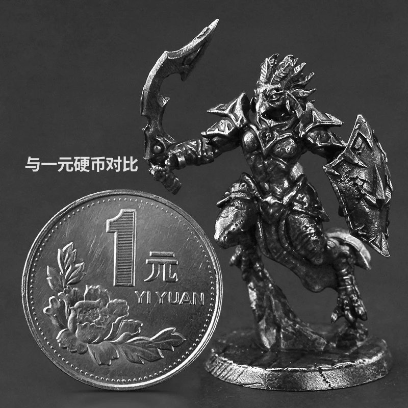 Metallo Evil Eye Griffon Guerriero Soldato Modello Action Figures Gioco da tavolo Pezzo Desktop Interni auto Accessori per ornamenti in miniatura