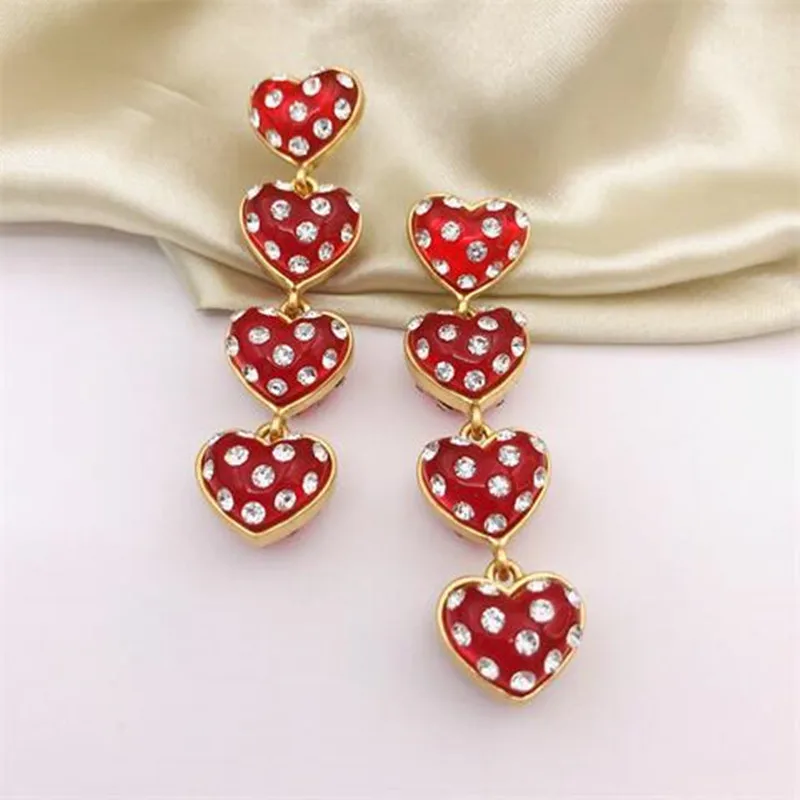 

Free Shipping Western Wind Long Resin Aggerated Drill Advanced Sense Of Luxury Small Stud Earringss