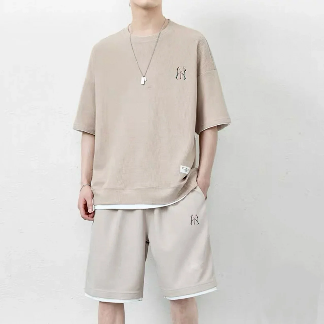 

Men's summer short-sleeved T-shirt + shorts two-piece set 2025 new outdoor basketball casual breathable men's sports suit
