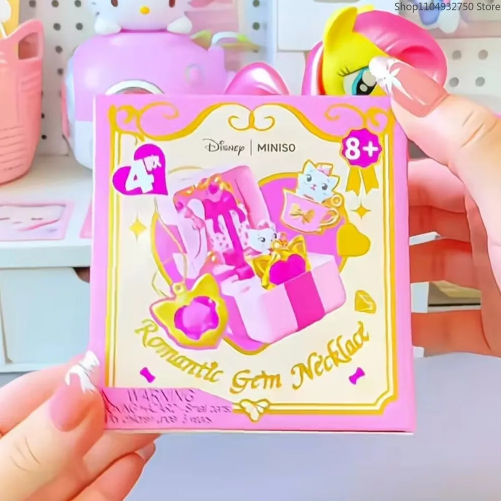 

MINISO Disney Series Romantic Gem Box Blind Box Gift Toy Ornament Mary Cat, Winnie the Pooh, Mickey Mouse Stitch
