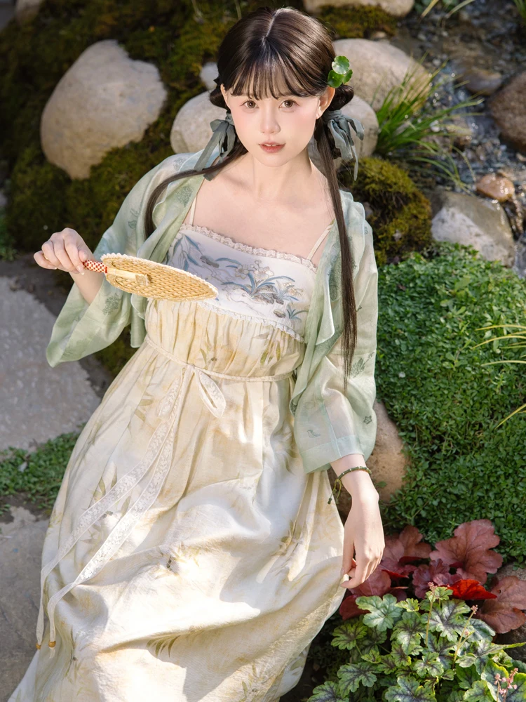 

Новый китайский летний комплект одежды Chuan Dai Time для женщин: топ и юбка с принтом, из полиэфирного волокна