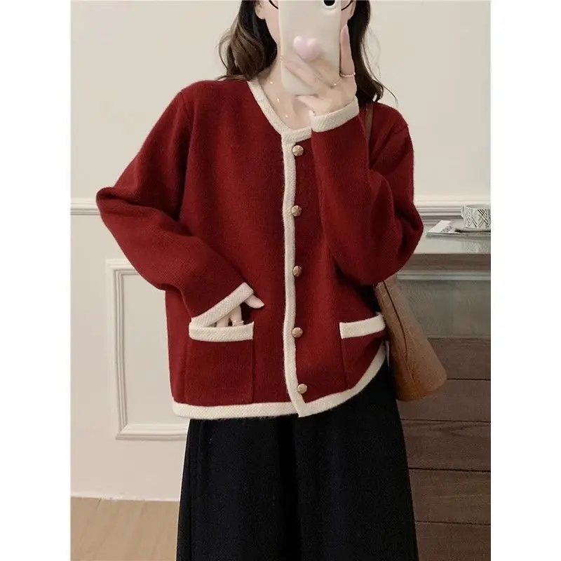 

Long Sleeve Casual Elegant Style Spring 2025 Loose Women's Red Spring Knitted Cardigan Fashionable Outerwear Top V-Neck