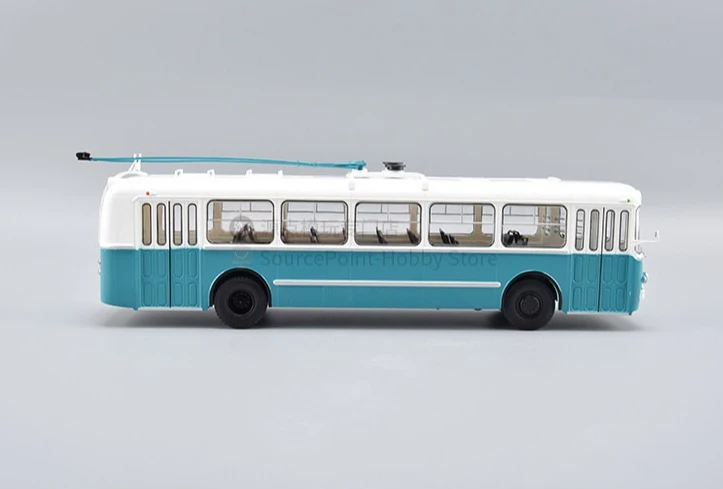 Diecast 1:43 Scale ZIU-5G Classic Trackless Bus Alloy Car Model view 5