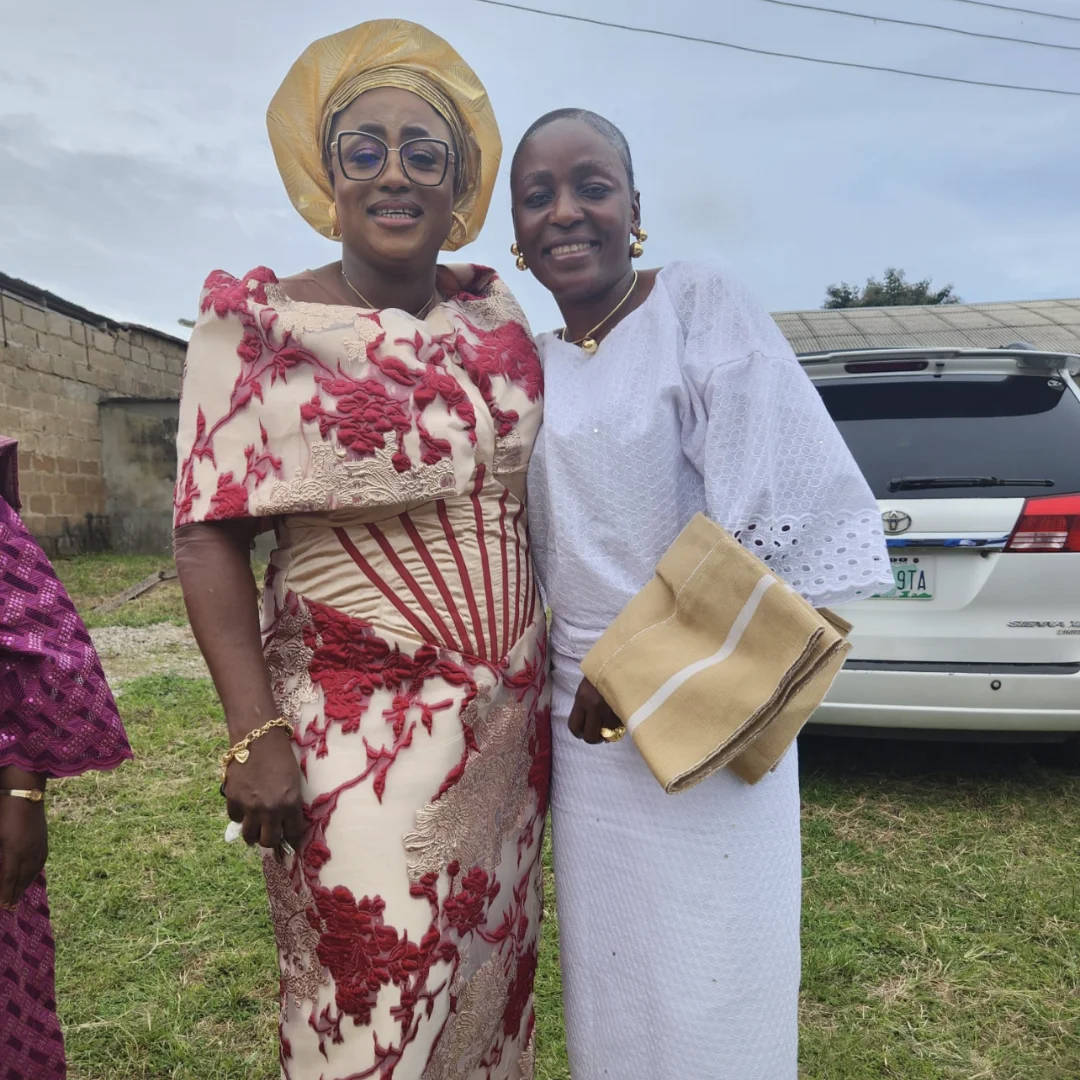 

2026 High-Quality African Nigerian Sequins Tulle Lace Fabric for Prom Dresses Beads Embroidery Sewing Net Cloth 5Yard JY510