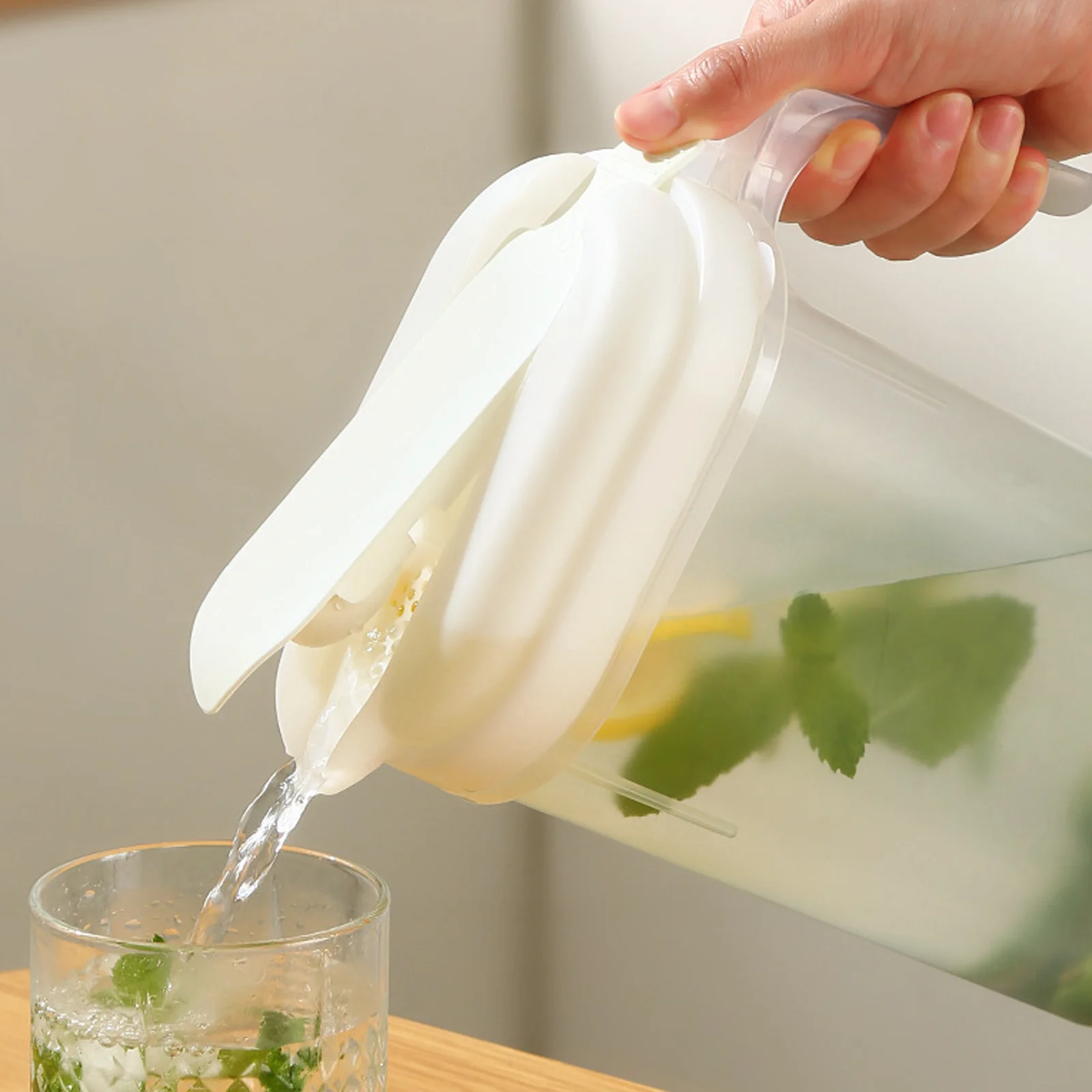 

Large Capacity Cold Water Pitcher Bpa-Free Portable Iced Tea Container For Home Office Hotel Party Lemonade Jug Summer