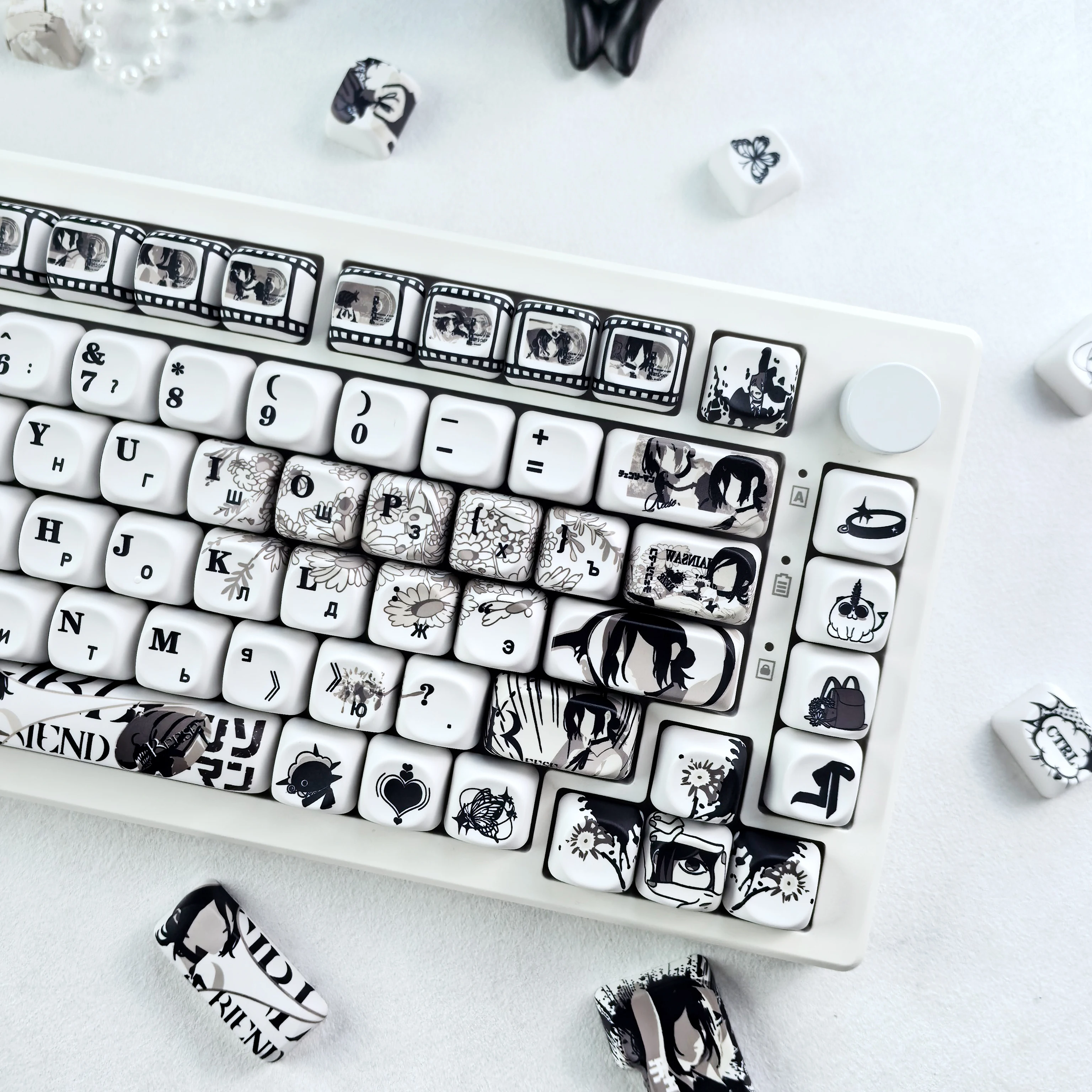 MAIMOOO Reze Keycaps Russian Chain Saw Man Anime Moa Pbt Thermal Sublimation Black And White Mechanical Keyboard Keycaps