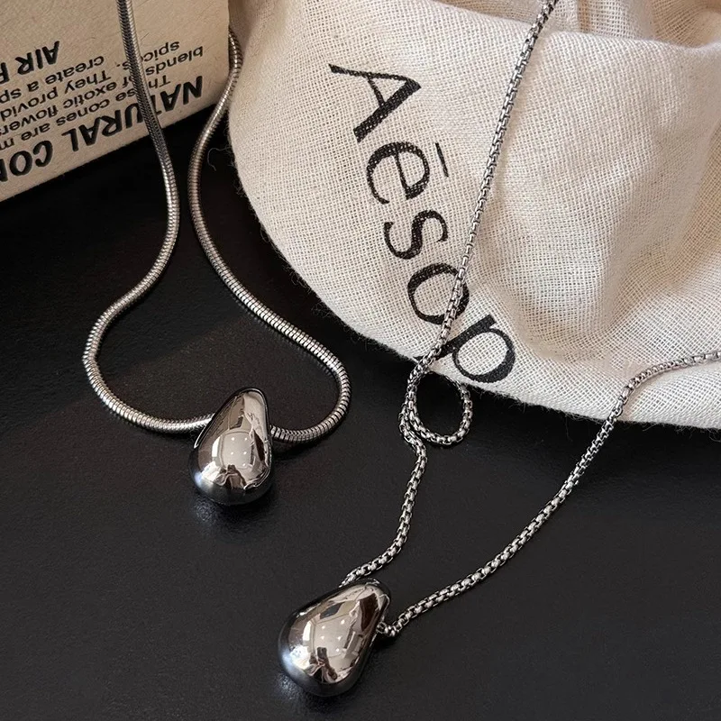 Minimalist Long Teardrop Pendant Necklace for Women Autumn Winter Sweater Chain Fashion Accessory