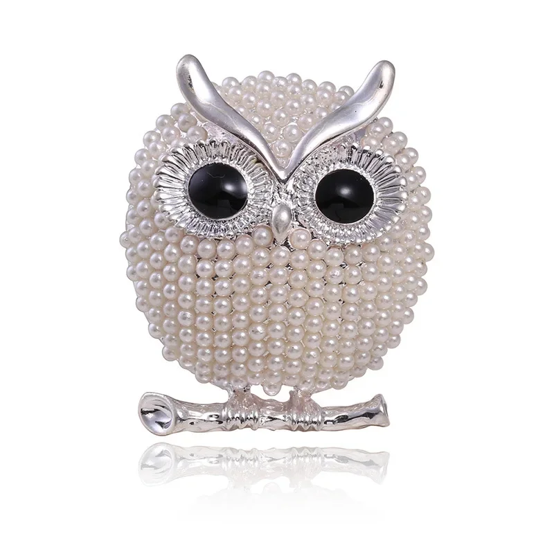 Dmari Tiny Pearls Women Brooch 3 Color Lapel Pin Cartoon Bird Owl Cute Badge Office Party Accessories For Women Luxury Jewelry