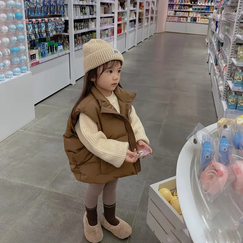 

Kids Winter Hooded Vests 2025 Solid Color Warm Baby Waistcoat Cotton Padded Toddler Girls Sleeveless Jacket TR175
